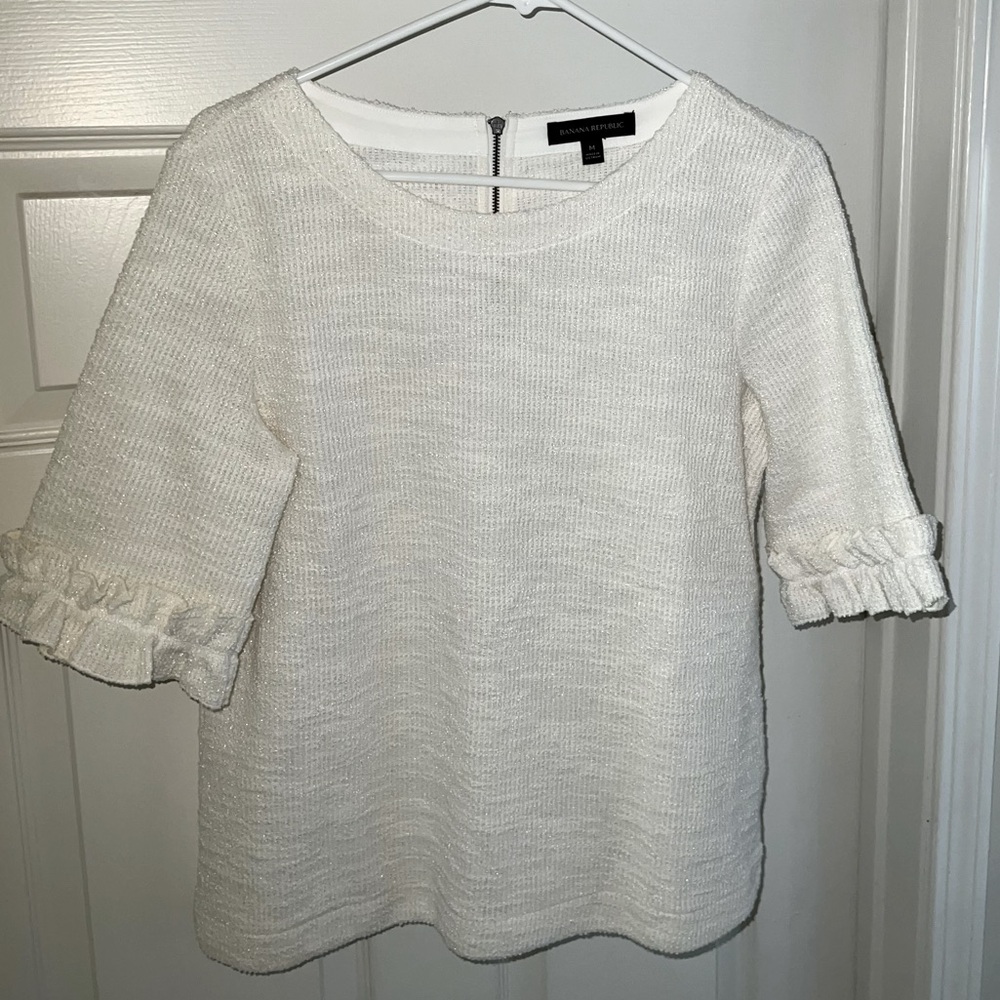 Banana Republic White Knit Sweater with 3/4 Ruffle Sleeves! Size Medium.